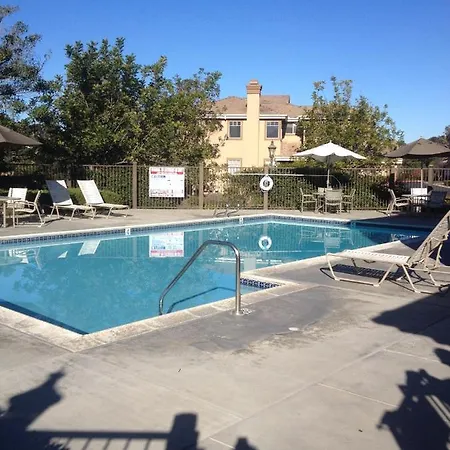 Del Mar Heights Getaway Villa